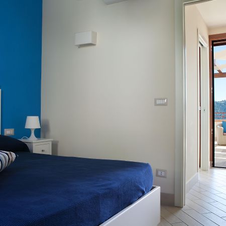 Hotel Residence Il Porto Mattinata Bagian luar foto