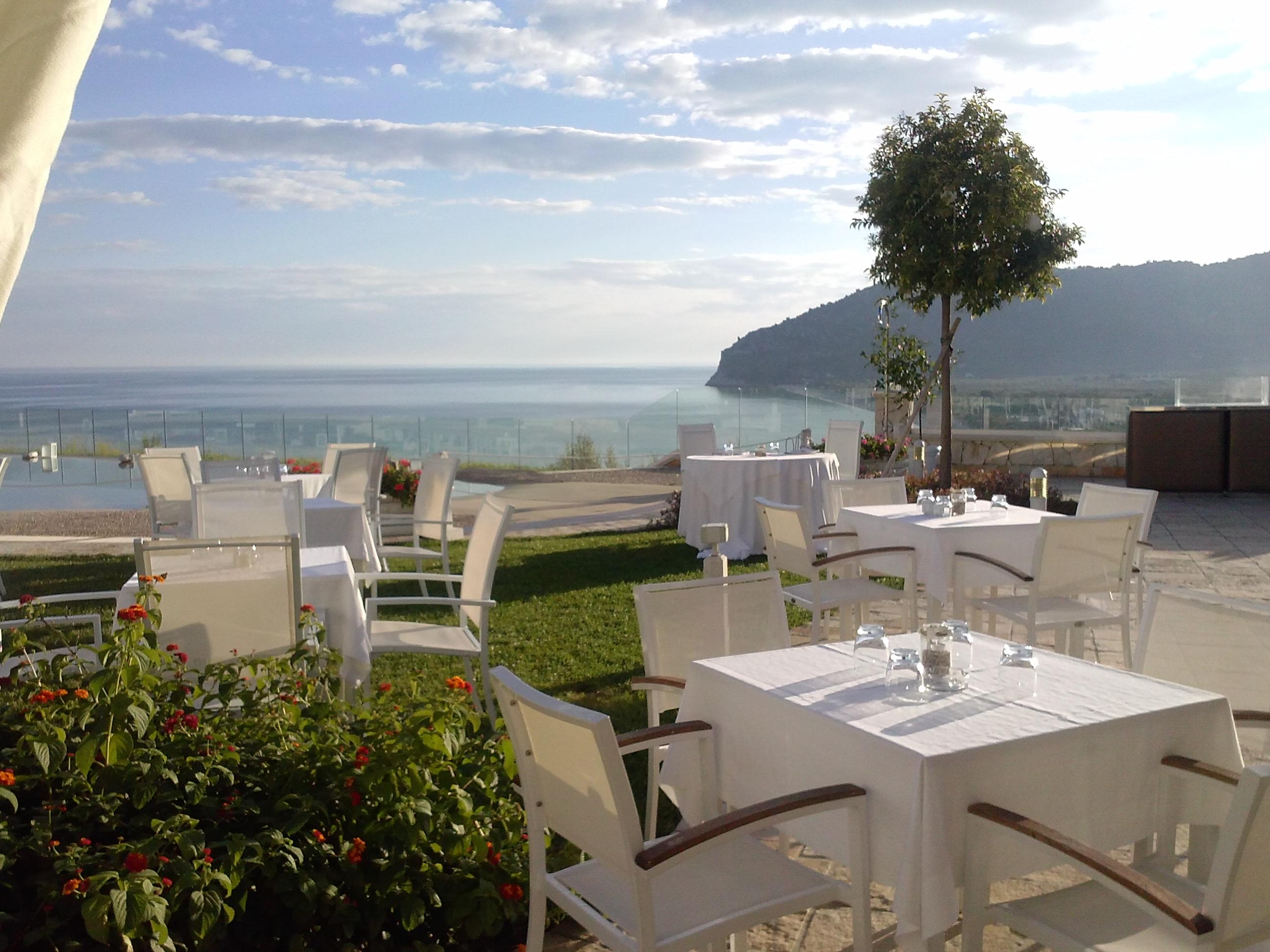 Hotel Residence Il Porto Mattinata Bagian luar foto
