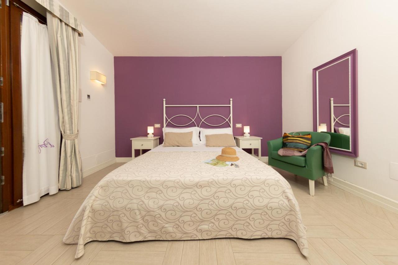 Hotel Residence Il Porto Mattinata Bagian luar foto