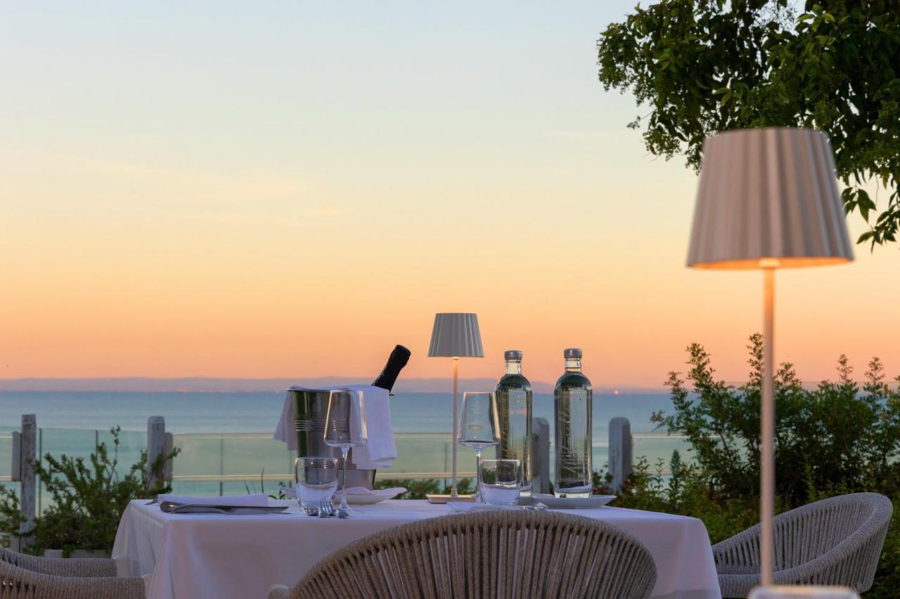 Hotel Residence Il Porto Mattinata Bagian luar foto